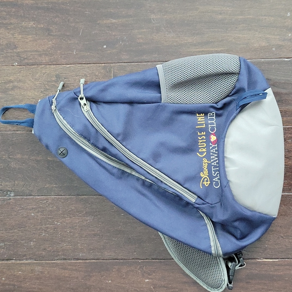 Disney cruise line one shoulder backpack castaway club